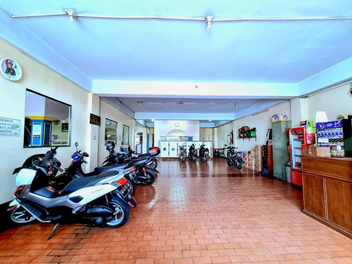 Hotel Taman Sari Giacarta Esterno foto